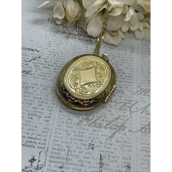 Ylw Gold Photo Locket Necklace Birthday Gift Green Owl Barn Tree Hoot Fall Mom - Picture 8 of 10